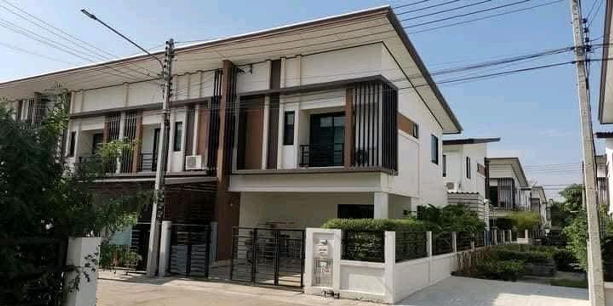 For RentHouseNakhon Pathom : ✨ Corner house, good atmosphere, quiet, convenient travel, close to important places. Suitable for both living and working.