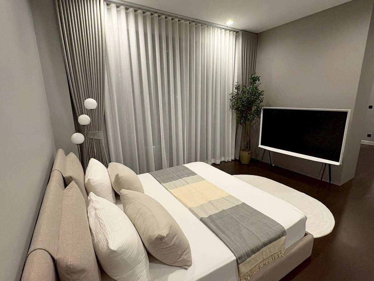 For RentHousePattanakan, Srinakarin : ✨ [For Rent] Experience luxury living in a location that is most easily connected to the city center - Phattanakan32