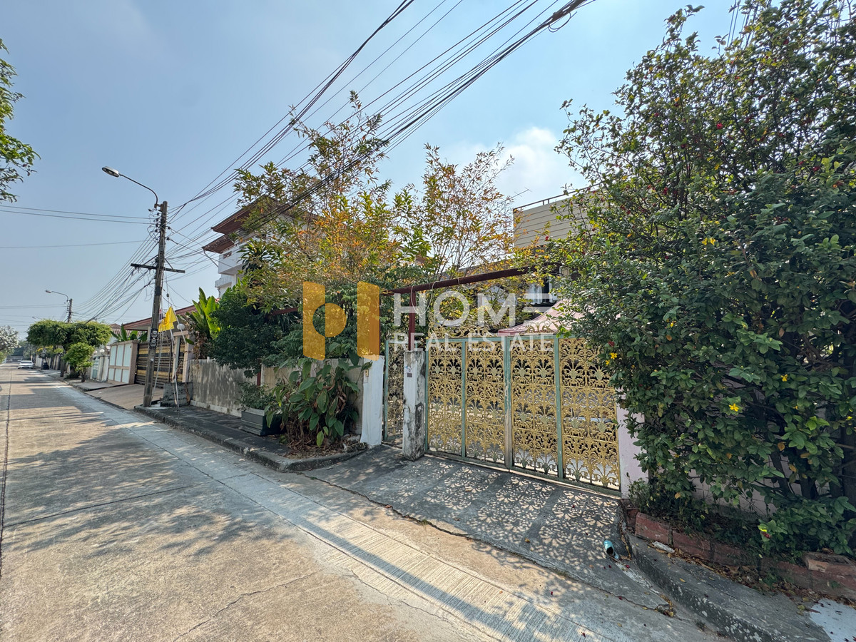 For SaleLandPattanakan, Srinakarin : Big land 88 sq m. Phatthanakan, very hard to find 🔥 Land Phasuk Phatthanakan 69 / (for sale), Land Phasuk Phatthanakan 69 / (FOR SALE) FON268