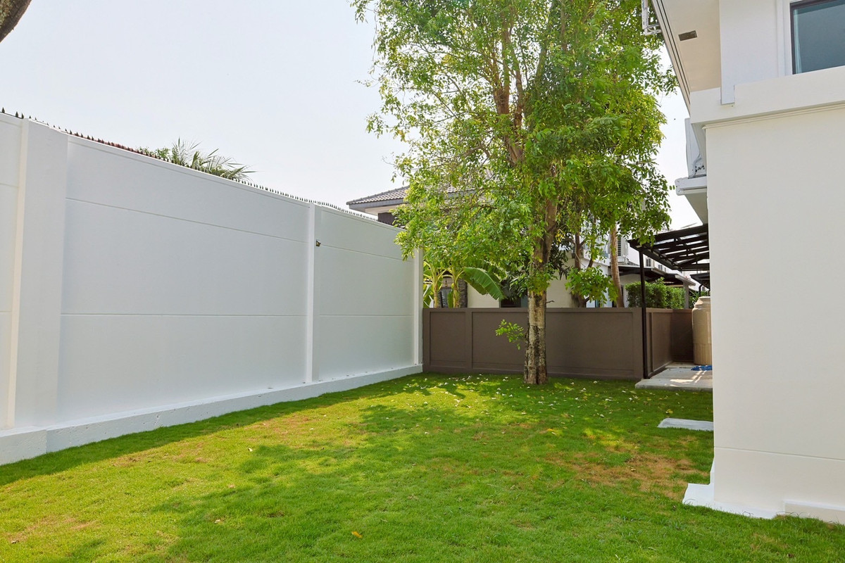 ขายบ้านบางนา แบริ่ง ลาซาล : 🌿⛅️ บ้านสวยแปลงมุม พื้นที่ดินใหญ่  #ใกล้เมกาบางนา  มัณฑนา บางนา กม.7  