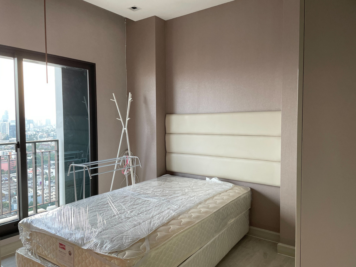 For SaleCondoSapankwai,Jatujak : “Luxury condo 2 bedrooms near BTS Saphan Khwai for only 7.25 millionWith a swimming pool, fitness center, and 24-hour security!”