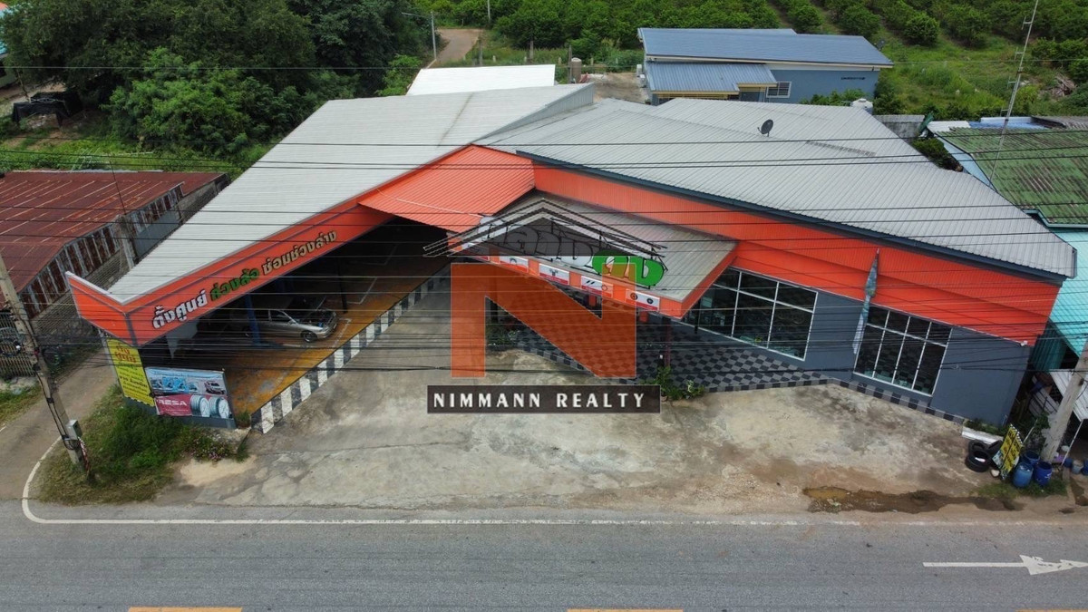 For SaleLandPak Chong KhaoYai : Land for sale with a tire shop business. Pak Chong prime location Next to Mittraphap Road