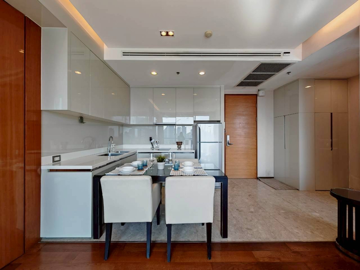For RentCondoSukhumvit, Asoke, Thonglor : Condo for RENT The Address Sukhumvit 28, spacious room 70 sq m., 2 bedrooms, 2 bathrooms, ready to move in @ 51,000 baht, urgent call 096-2615656, spacious room 70 sq m., 2 bedrooms, 2 bathrooms, fully furnished, ready to move in Location : Promphong , Th