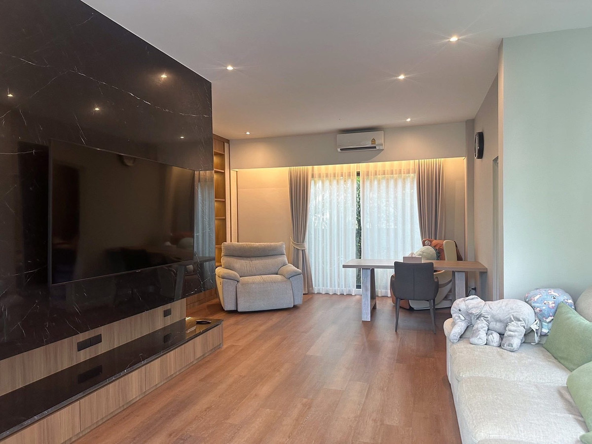 HouseRama5, Ratchapruek, Bangkruai : ✨🏡[For sale & rent] Large detached house, corner plot. Beautifully decorated in modern style. Convenient entry to the city, land area 100 sq m.