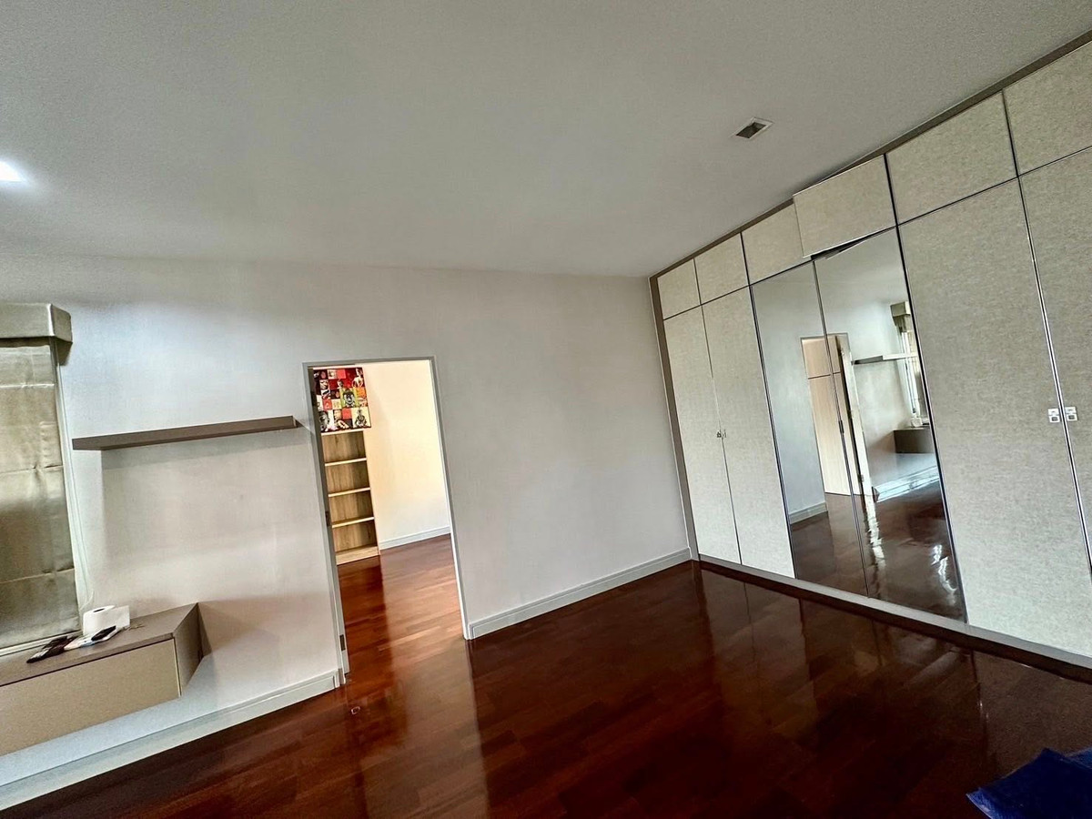For SaleHousePinklao, Charansanitwong : Setthasiri Ratchaphruek - Charan Sai 1 / 4 Bedrooms (FOR SALE) BALL248