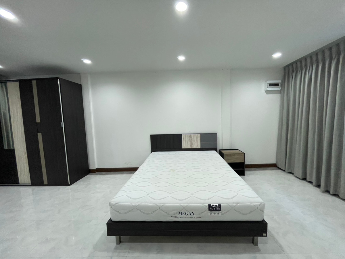 ให้เช่าทาวน์โฮมรัชดา ห้วยขวาง : HK0069♛ทาวน์เฮ้าส์ 2 ห้องนอน ให้เช่า⚝ห้วยขวาง♜MRT ห้วยขวาง∞099-5919653,065-9423251▚Line@sureresidence