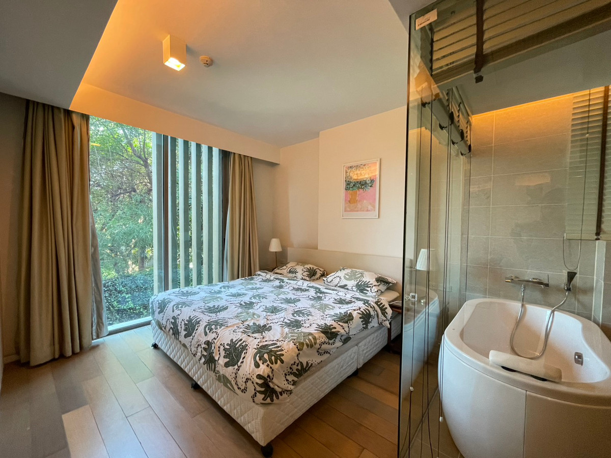 For SaleCondoSukhumvit, Asoke, Thonglor : For sale siamese 39 conner unit 2 bedroom east facing with balcony price 7.5 mb only