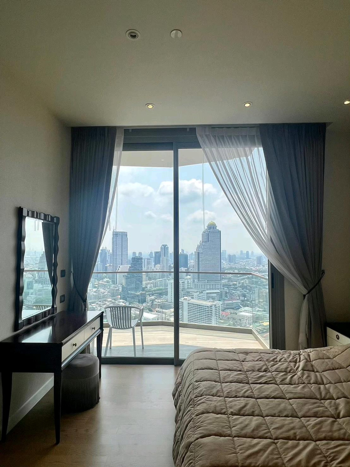 For RentCondoWongwianyai, Charoennakor : 📌For RENT | Magnolias Waterfront Residences  - 1BR (60 sqm) 70,000 THB