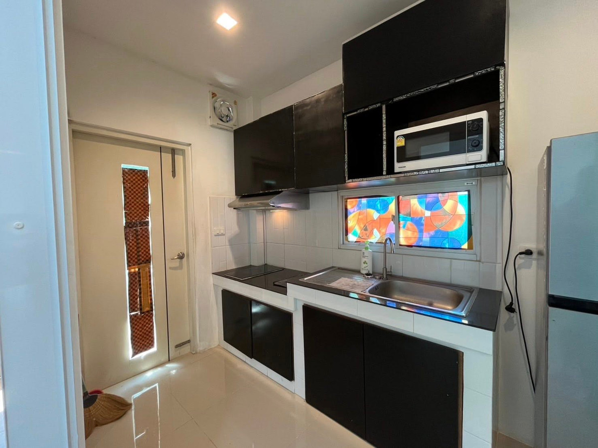 For RentHouseNonthaburi, Bang Yai, Bangbuathong : house near DBS and SISB International Schools, 10mins drive to Bang Bua Thong interchange.