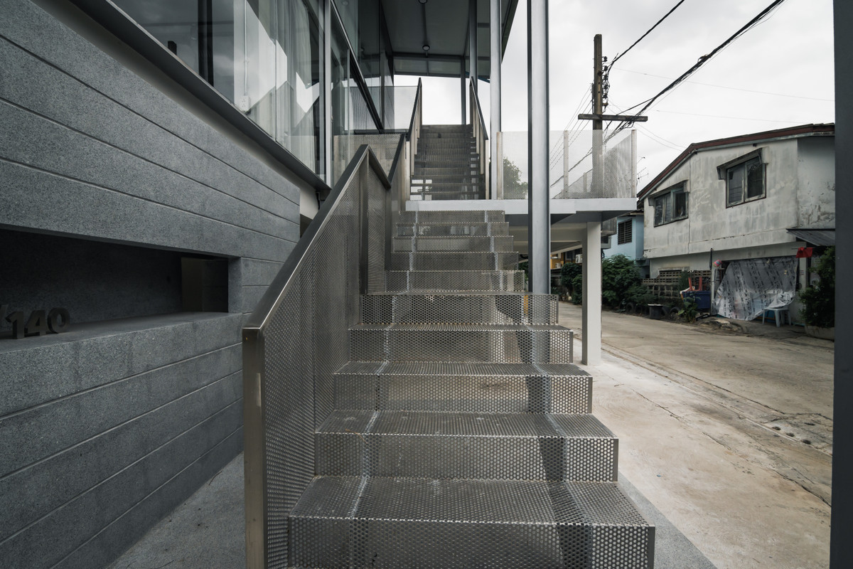 ให้เช่าโฮมออฟฟิศนวมินทร์ รามอินทรา : [23 Jan 2026] R34 Space - Home Office 3 ชั้น ให้เช่า สร้างใหม่, พื้นที่ใช้สอย 180 ตารางเมตร, เลียบทางด่วนรามอินทรา, รามอินทรา 34 แยก 14, เช่าเพียง 60,000.- (366 บาท/ตารางเมตร) พร้อมให้เช่า: 1 เมษายน 2569 เป็นต้นไป