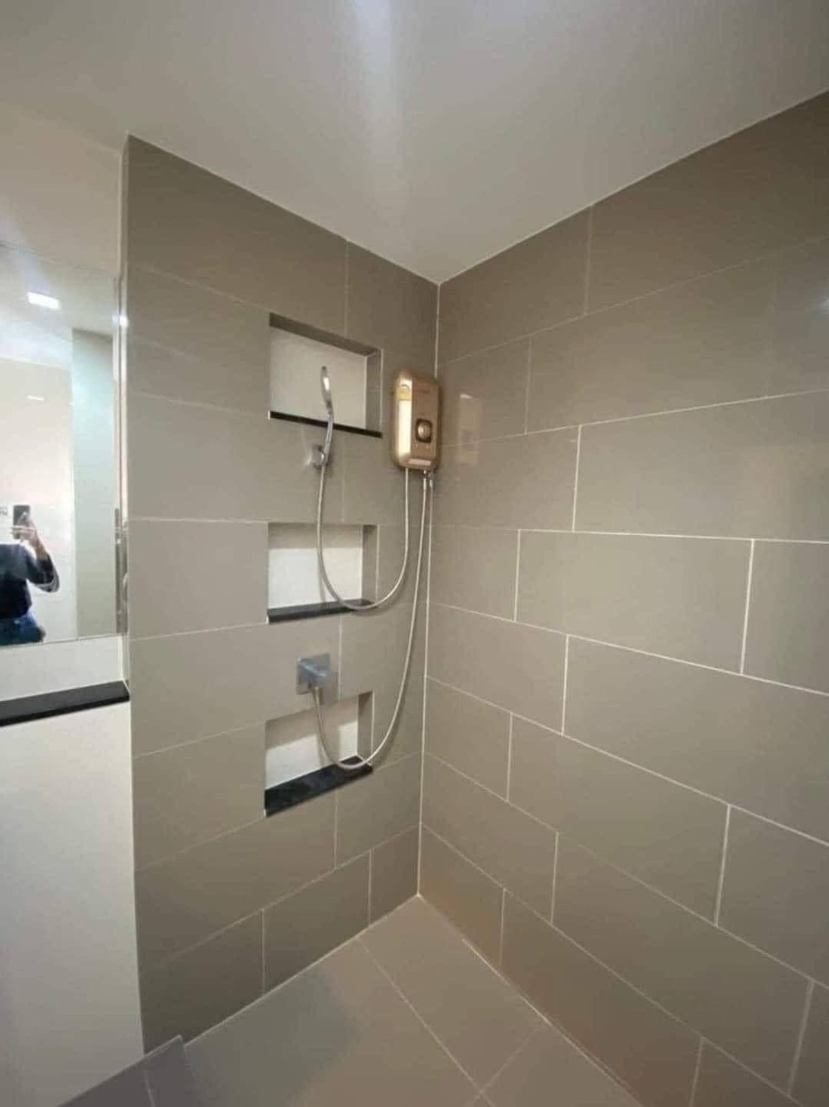 ขายบ้านพระราม 9 เพชรบุรีตัดใหม่ RCA : 💛ขายด่วน ‼️เจ้าของปรับลดราคาขาย บ้านหรูตกแต่งพร้อมอยู่ ไลฟ์บางกอกบูเลอวาร์ด วงแหวน- พระราม9 