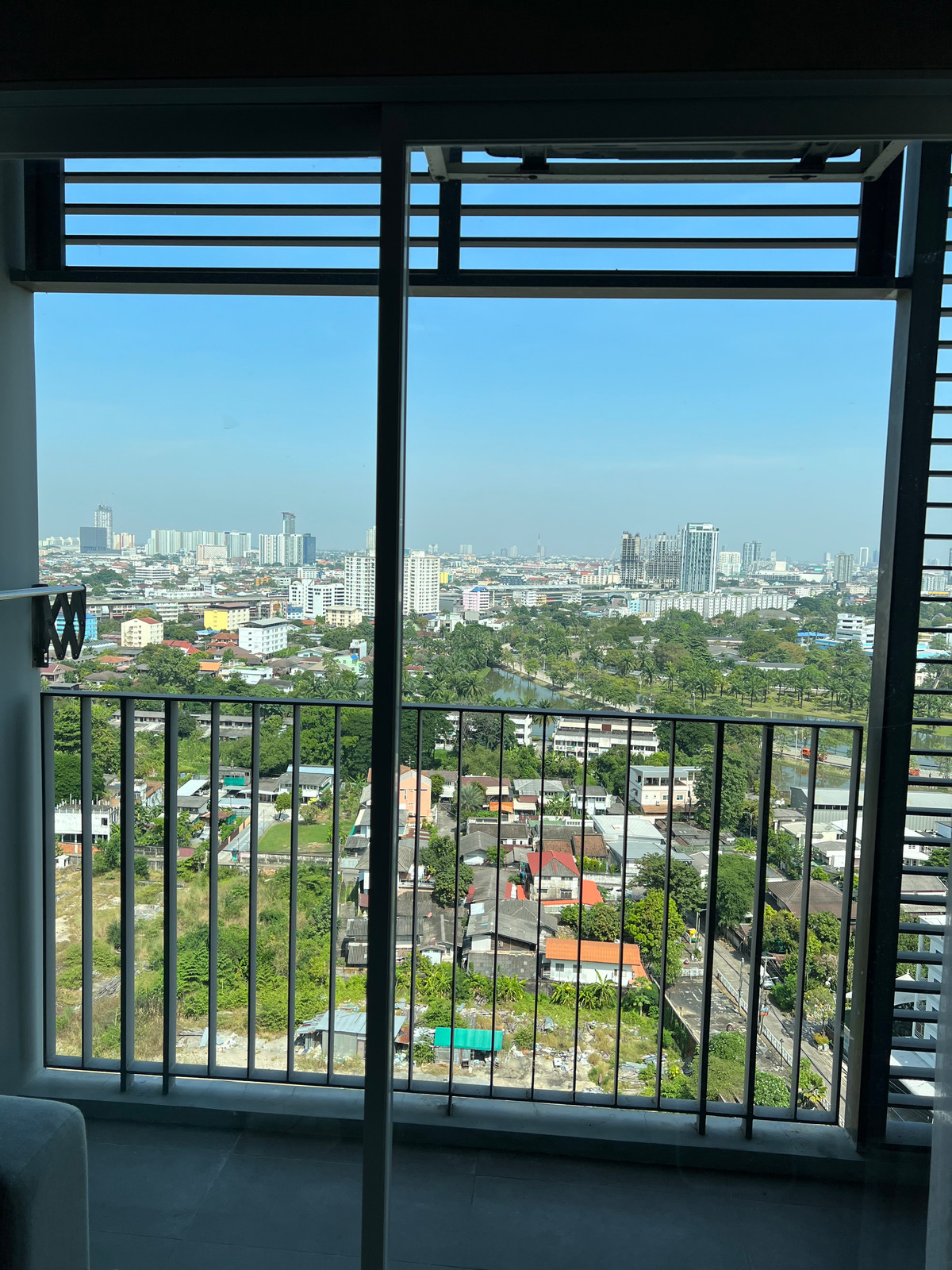 ขายคอนโดพระราม 5 ราชพฤกษ์ บางกรวย : 📌 ขายขาดทุน !! คอนโด 2 ห้องนอน 2 ห้องน้ำ ติด MRT ราคาพิเศษ 3.49 ล้าน เท่านั้น ชั้น 19 วิวสวย พร้อมอยู่ ขนาด 55.09 ตร.ม.✨🔥