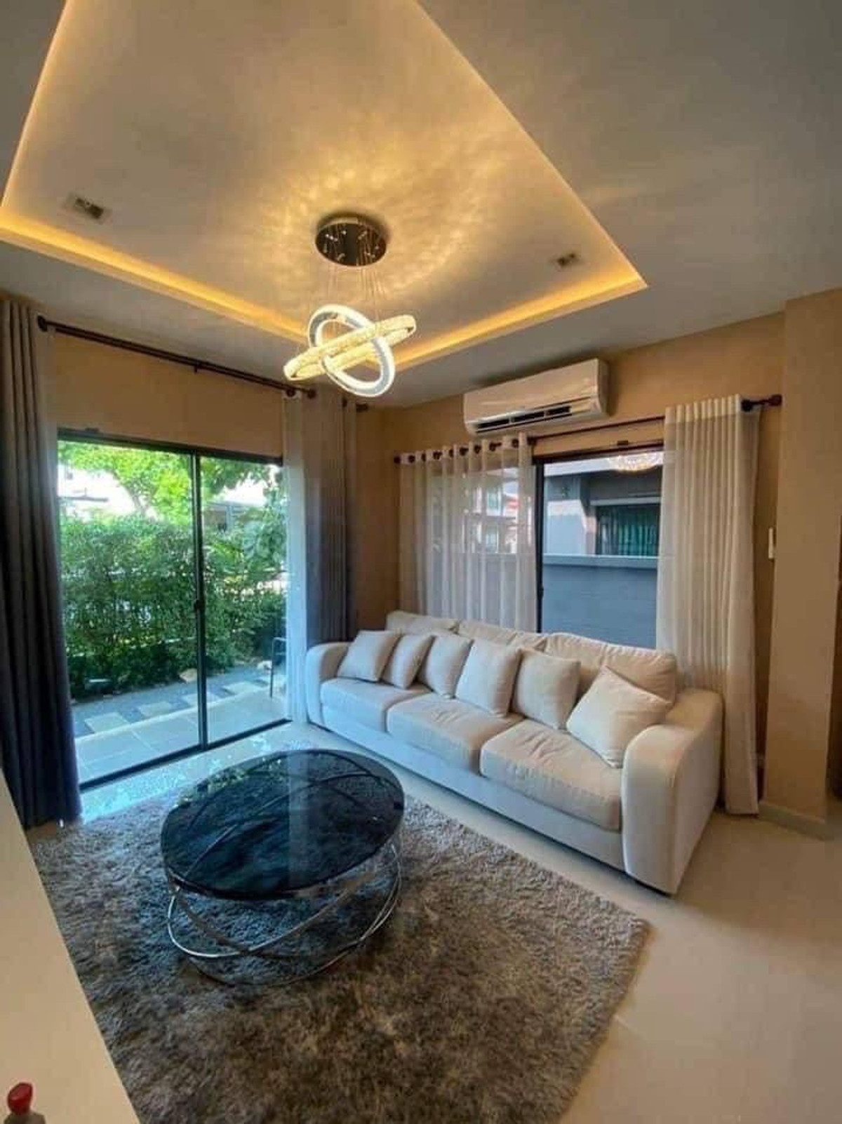 ขายบ้านพระราม 9 เพชรบุรีตัดใหม่ RCA : 💛ขายด่วน ‼️เจ้าของปรับลดราคาขาย บ้านหรูตกแต่งพร้อมอยู่ ไลฟ์บางกอกบูเลอวาร์ด วงแหวน- พระราม9 