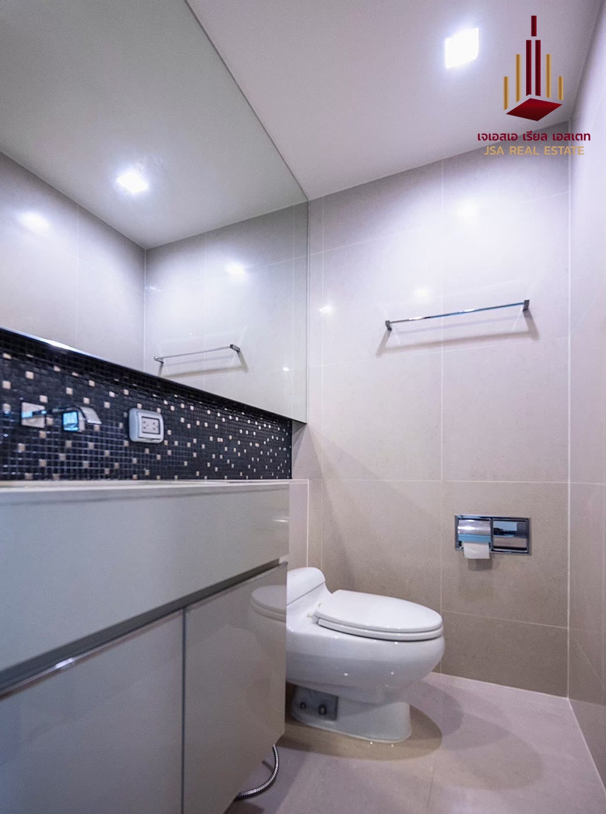 ขายคอนโดสาทร นราธิวาส : ✨ For Sale: The Address Sathorn Condo ✨  💰 Only 15,500,000 THB