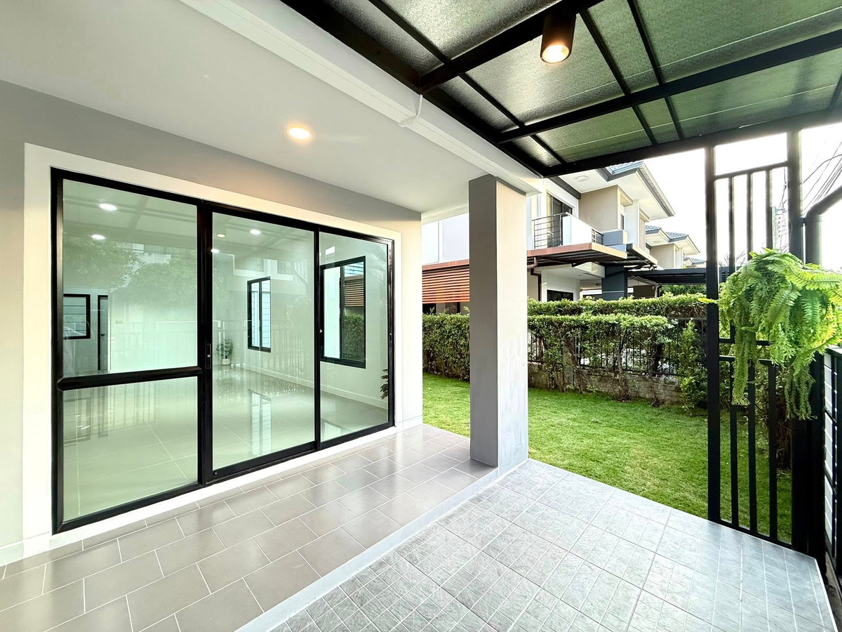 For SaleHousePhutthamonthon, Salaya : Zerene Petchkasem - Phutthamonthon Sai 3 / 4 Bedrooms (FOR SALE) BALL247