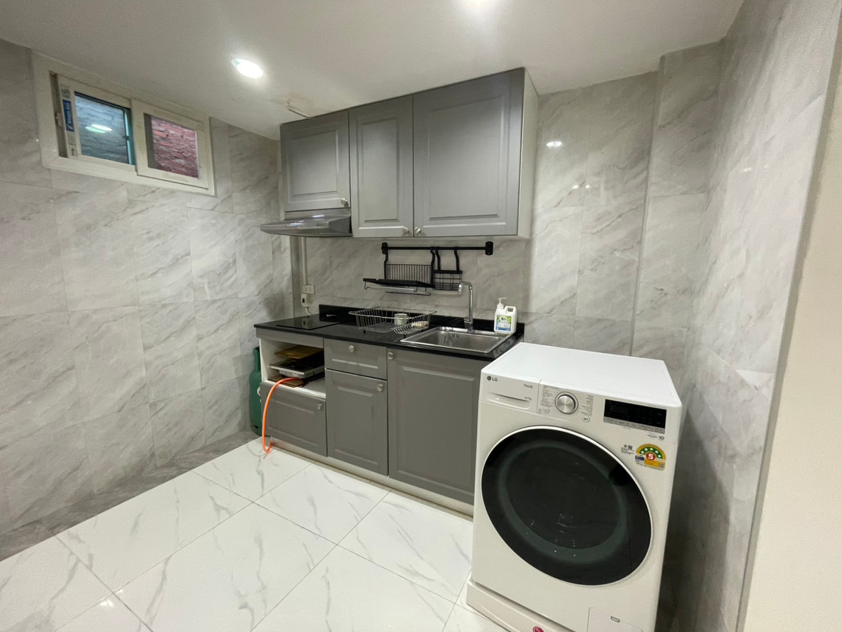 ให้เช่าทาวน์โฮมรัชดา ห้วยขวาง : HK0069♛ทาวน์เฮ้าส์ 2 ห้องนอน ให้เช่า⚝ห้วยขวาง♜MRT ห้วยขวาง∞099-5919653,065-9423251▚Line@sureresidence