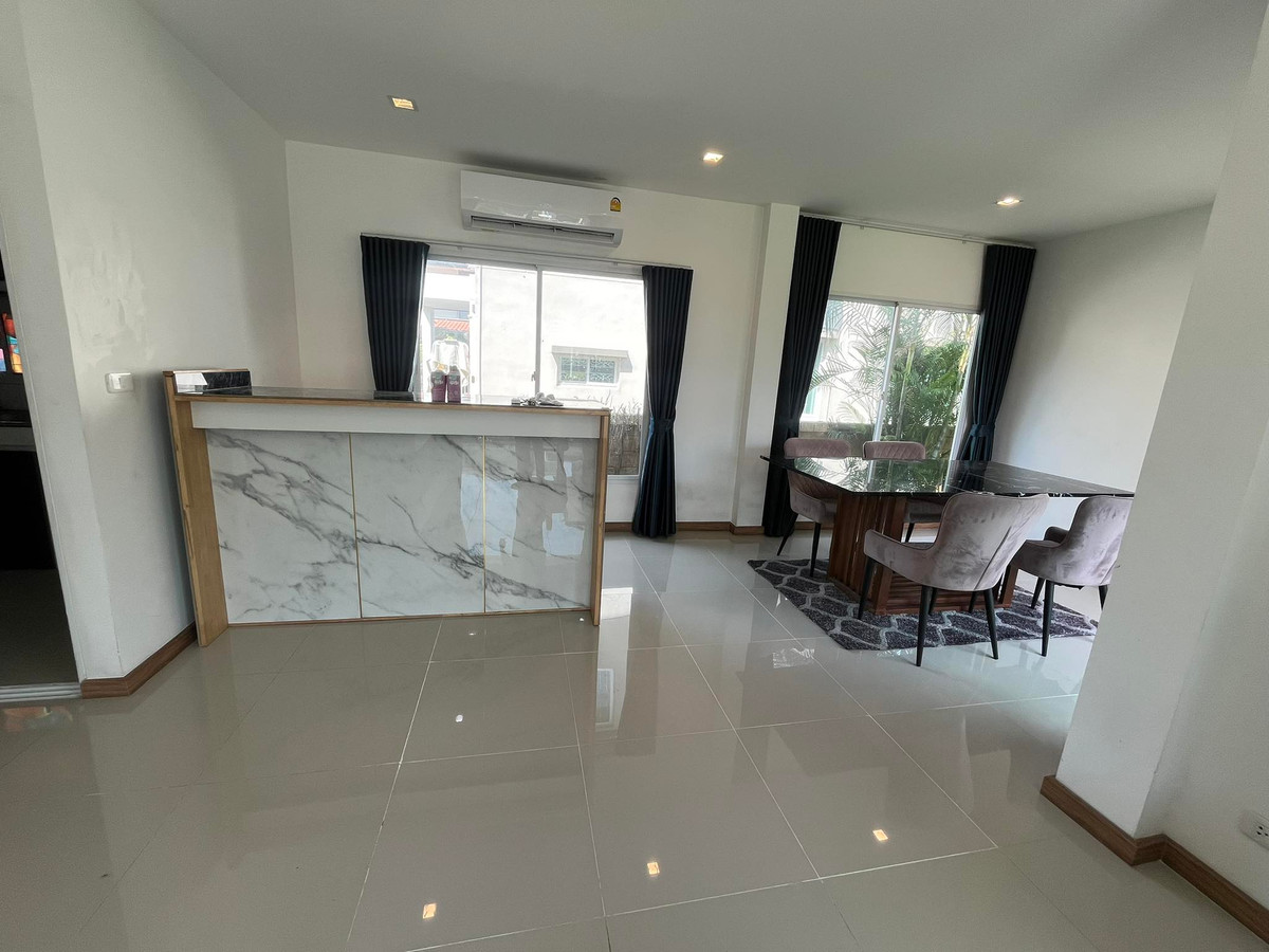 For RentHouseNonthaburi, Bang Yai, Bangbuathong : house near DBS and SISB International Schools, 10mins drive to Bang Bua Thong interchange.