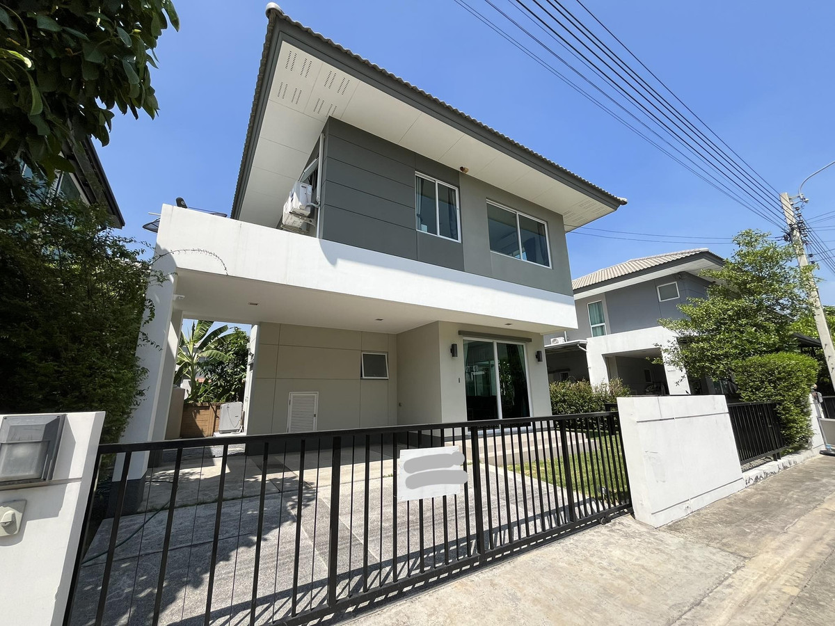 For RentHouseNonthaburi, Bang Yai, Bangbuathong : house near DBS and SISB International Schools, 10mins drive to Bang Bua Thong interchange.