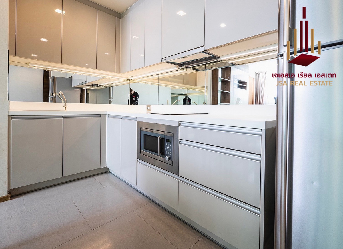 ขายคอนโดสาทร นราธิวาส : ✨ For Sale: The Address Sathorn Condo ✨  💰 Only 15,500,000 THB