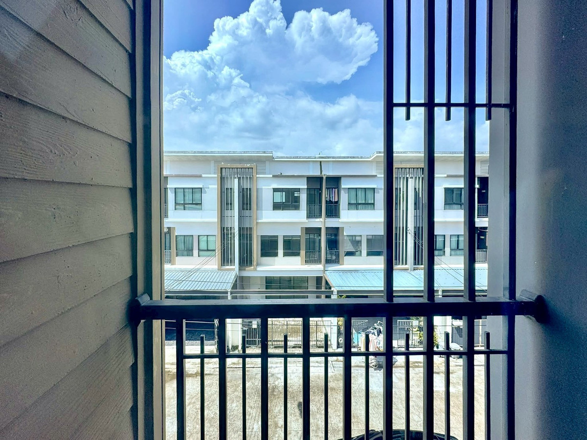 For SaleTownhomeNawamin, Ramindra : 3-story townhome for sale, PATIO Watcharapol - Ramindra, Modern Iconic Style, area 19.3 square meters, 4 bedrooms, Watcharapol Road, Tha Raeng Subdistrict, Bang Khen District, Bangkok