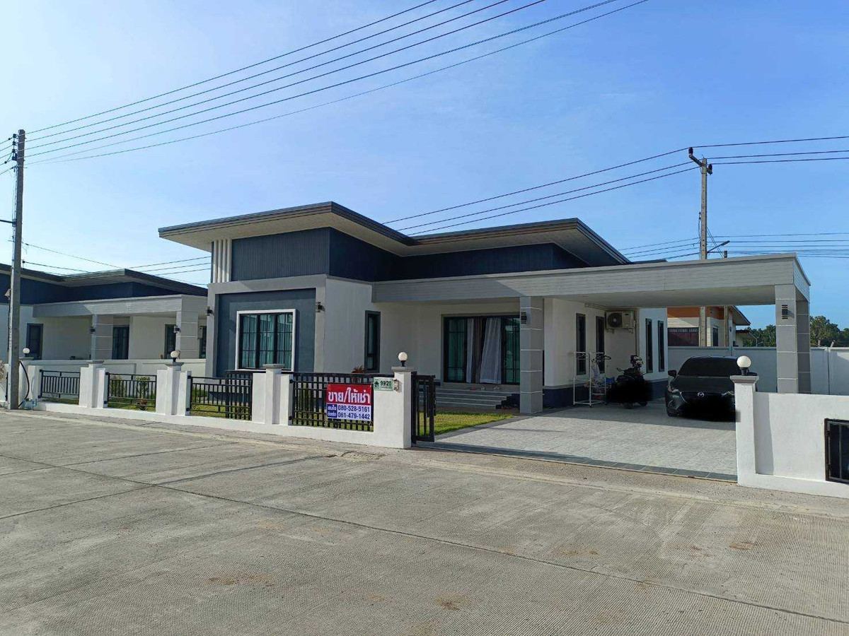 For SaleHousePhitsanulok : Detached House for Sale: Baan Yu Pen Suk Village 84.80 Sq. Wah, Near Central Phitsanulok