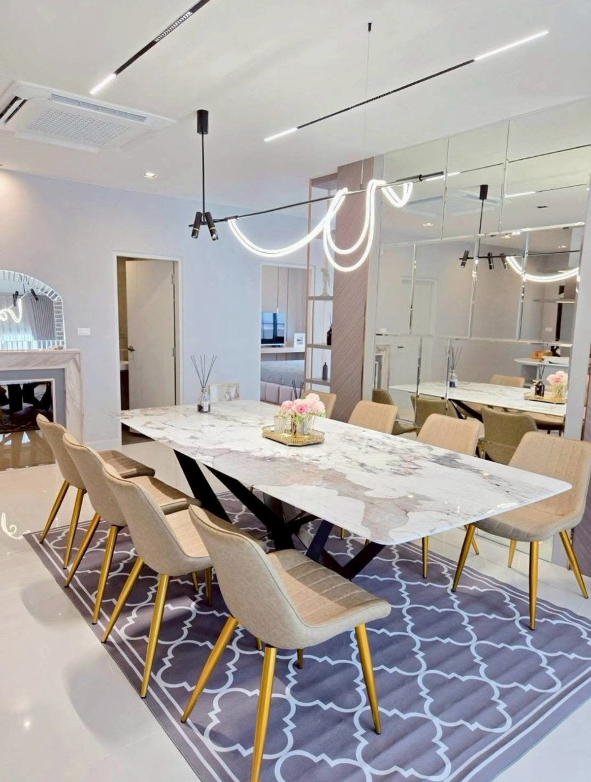 HouseBangna, Bearing, Lasalle : ✨[For Rent& Sale] Single house, corner plot, Centro Bangna 2, good location near Mega Bangna. Ready to move in immediately! 🏡