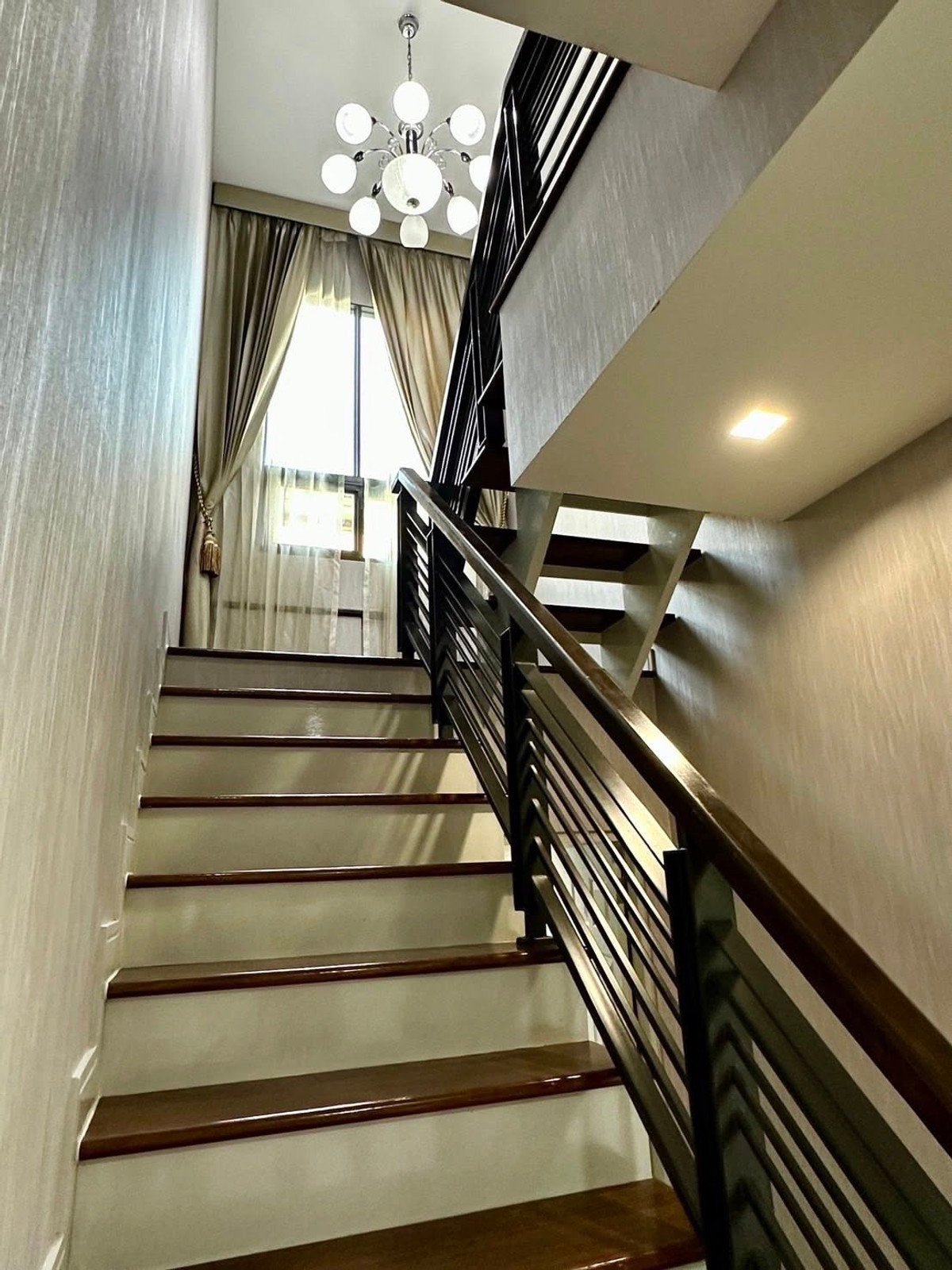 For SaleHousePinklao, Charansanitwong : Setthasiri Ratchaphruek - Charan Sai 1 / 4 Bedrooms (FOR SALE) BALL248