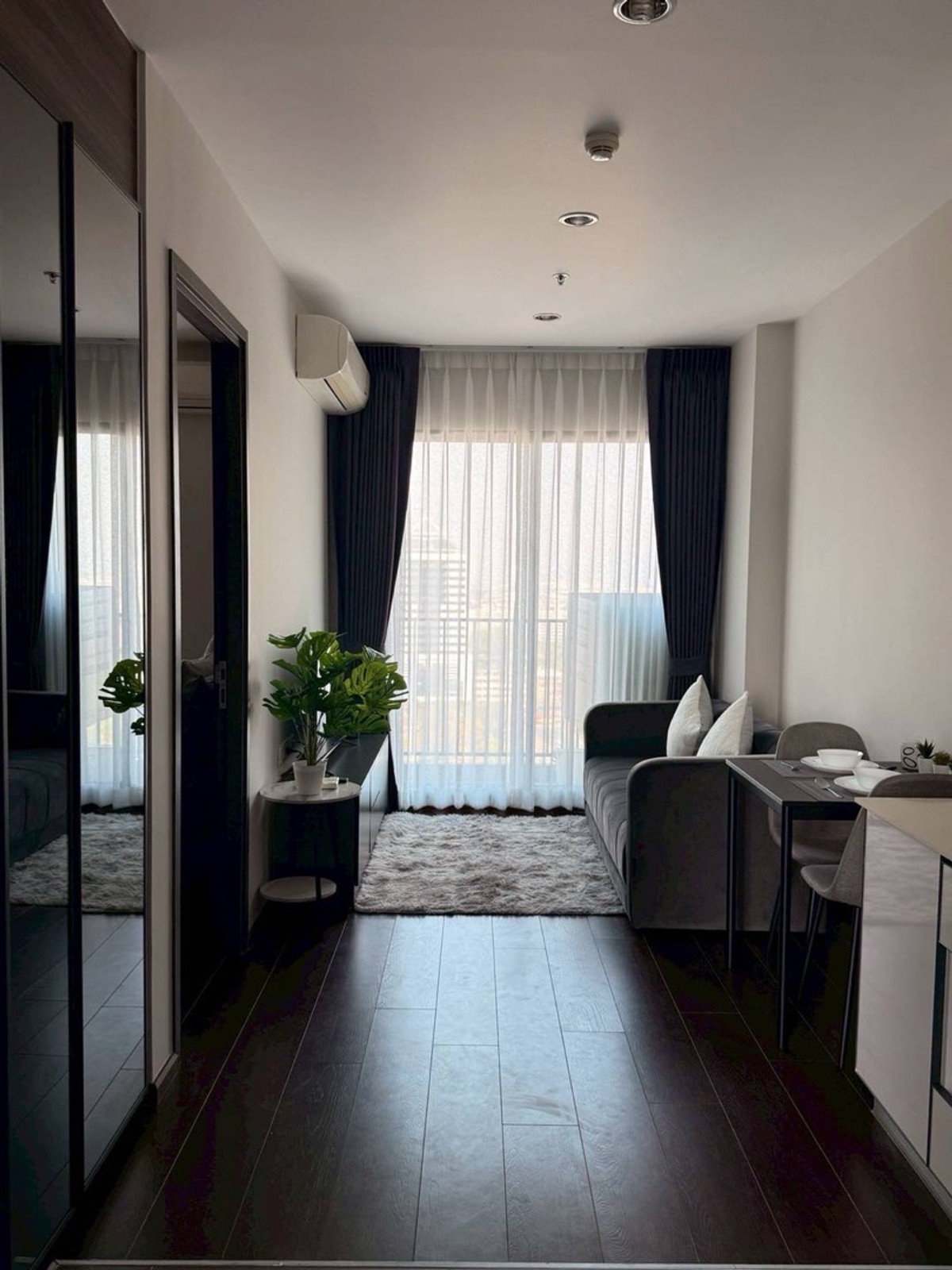 For RentCondoSukhumvit, Asoke, Thonglor : C Ekkamai available for rent.