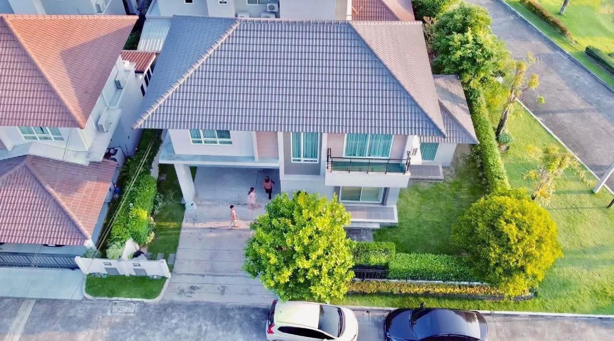 For RentHousePathum Thani,Rangsit, Thammasat : ME2500594 🏡✨ 2-story detached house, corner house, ready to move in! New built-ins throughout the house, Life Bangkok Boulevard Rangsit, pets allowed.