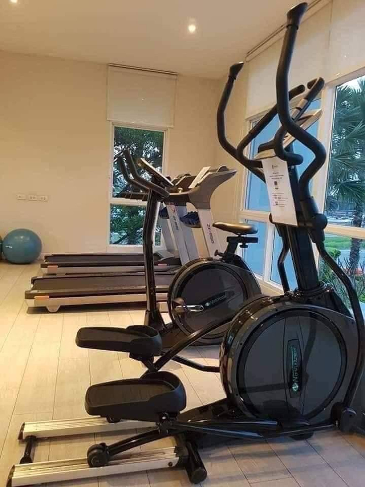 ขายบ้านพระราม 9 เพชรบุรีตัดใหม่ RCA : 💛ขายด่วน ‼️เจ้าของปรับลดราคาขาย บ้านหรูตกแต่งพร้อมอยู่ ไลฟ์บางกอกบูเลอวาร์ด วงแหวน- พระราม9 