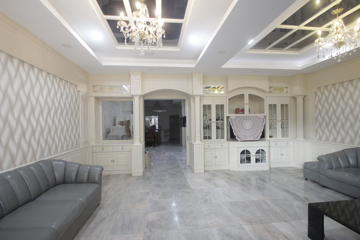 ขายทาวน์โฮมปิ่นเกล้า จรัญสนิทวงศ์ : ทาวน์เฮ้าส์จรัญสนิทวงศ์5 หมู่บ้านพาราไดซ์วิลล่า ใกล้รถไฟฟ้าท่าพระ BTSจรัญ13 เดอะมอลล์ท่าพระ บ้านพร้อมอยู่ ตกแต่งแล้ว 3ชั้น 27วา เฟอร์บิวท์อิน เดินทางสะดวก ราคาเจรจาได้