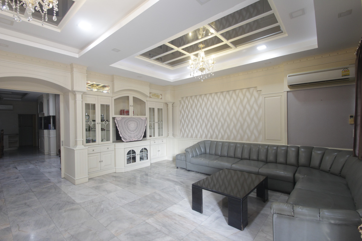 ขายทาวน์โฮมปิ่นเกล้า จรัญสนิทวงศ์ : ทาวน์เฮ้าส์จรัญสนิทวงศ์5 หมู่บ้านพาราไดซ์วิลล่า ใกล้รถไฟฟ้าท่าพระ BTSจรัญ13 เดอะมอลล์ท่าพระ บ้านพร้อมอยู่ ตกแต่งแล้ว 3ชั้น 27วา เฟอร์บิวท์อิน เดินทางสะดวก ราคาเจรจาได้