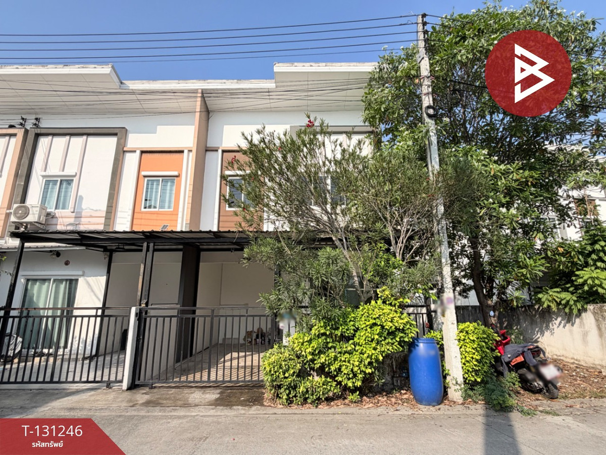 For SaleTownhomeMahachai Samut Sakhon : Townhouse for sale, Lio Village Phetkasem81 (Lio Phetkasem81), Krathum Baen, Samut Sakhon.