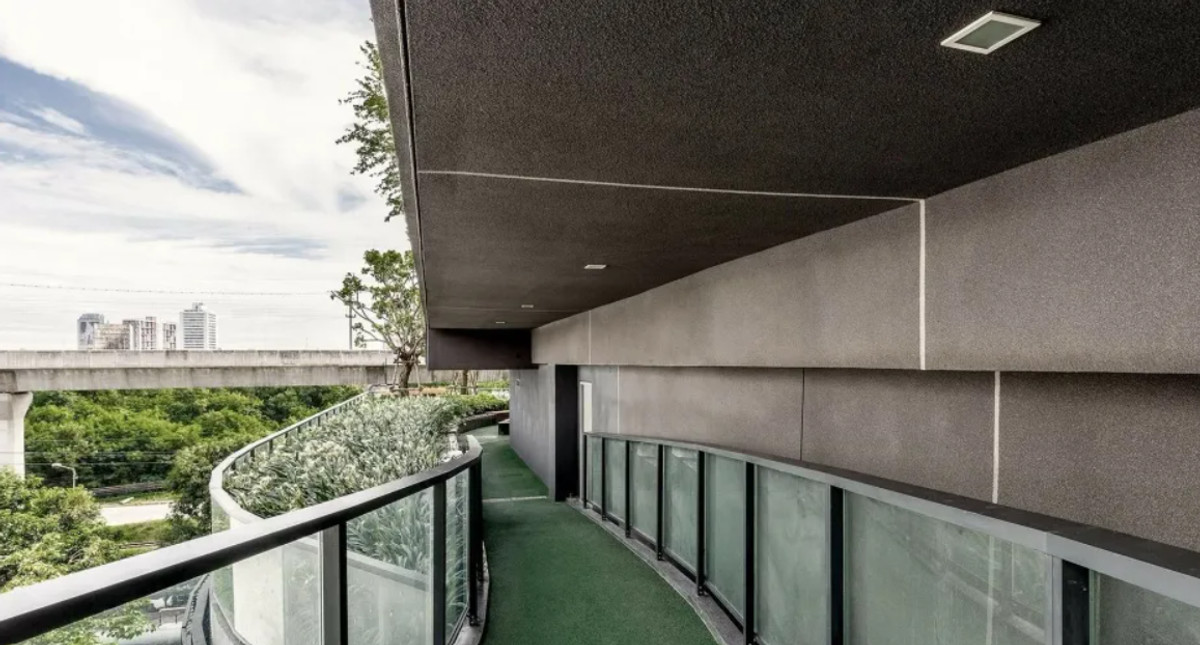 For SaleCondoRama9, Petchburi, RCA : ✨ For Sale: Circle Living Prototype Condo ✨ 💰 Only 11,800,000 THB