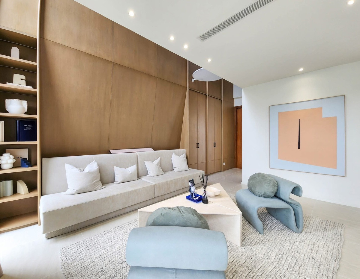 ขายบ้านพระราม 9 เพชรบุรีตัดใหม่ RCA : 🔥𝑳𝒂𝒔𝒕 𝟐 𝑼𝒏𝒊𝒕 ‼️  บ้านตัวอย่างตกแต่งพร้อมอยู่กลางเมือง ลดจาก 80 กว่าล้าน 🏷️ เหลือเพียง 58.9 ล้านบาท 🎉