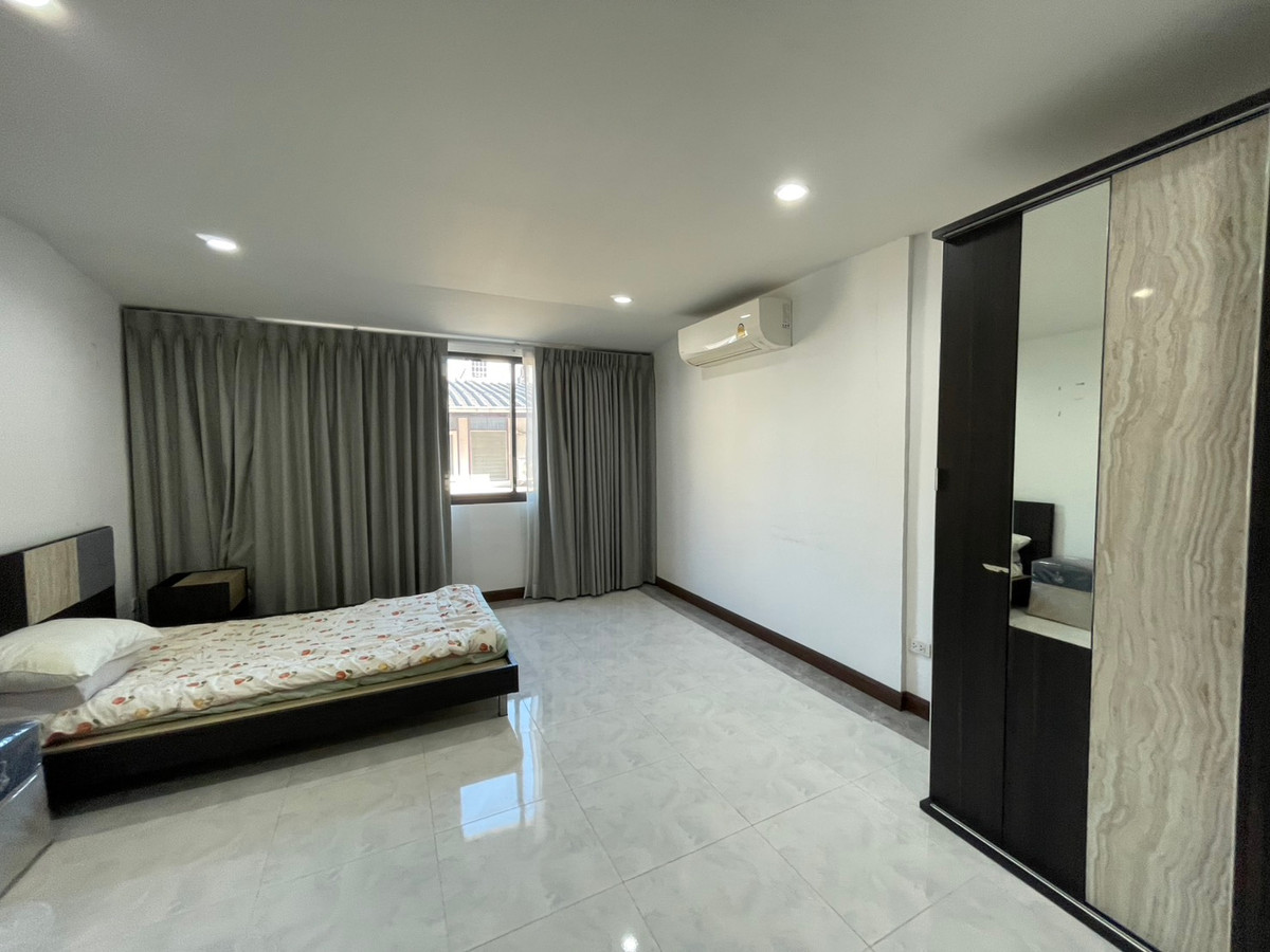 ให้เช่าทาวน์โฮมรัชดา ห้วยขวาง : HK0069♛ทาวน์เฮ้าส์ 2 ห้องนอน ให้เช่า⚝ห้วยขวาง♜MRT ห้วยขวาง∞099-5919653,065-9423251▚Line@sureresidence