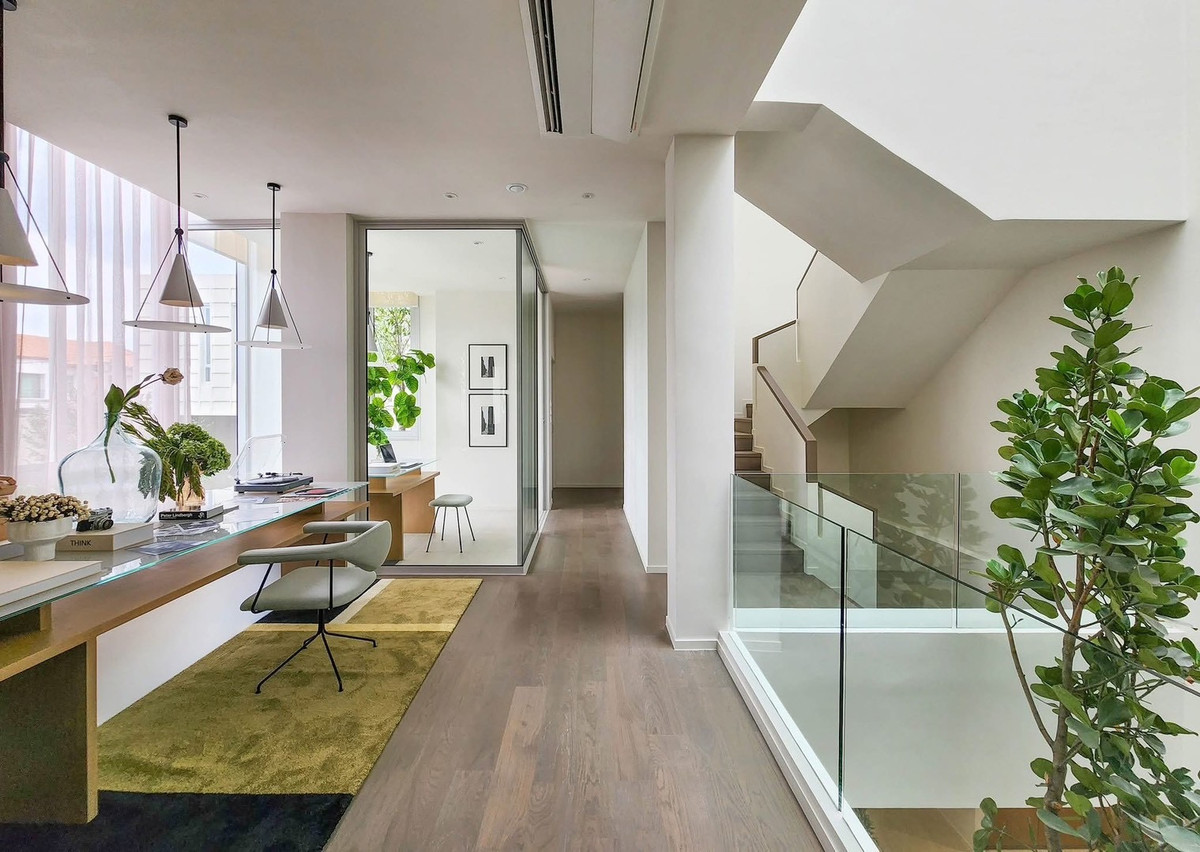 ขายบ้านพระราม 9 เพชรบุรีตัดใหม่ RCA : 🔥𝑳𝒂𝒔𝒕 𝟐 𝑼𝒏𝒊𝒕 ‼️  บ้านตัวอย่างตกแต่งพร้อมอยู่กลางเมือง ลดจาก 80 กว่าล้าน 🏷️ เหลือเพียง 58.9 ล้านบาท 🎉