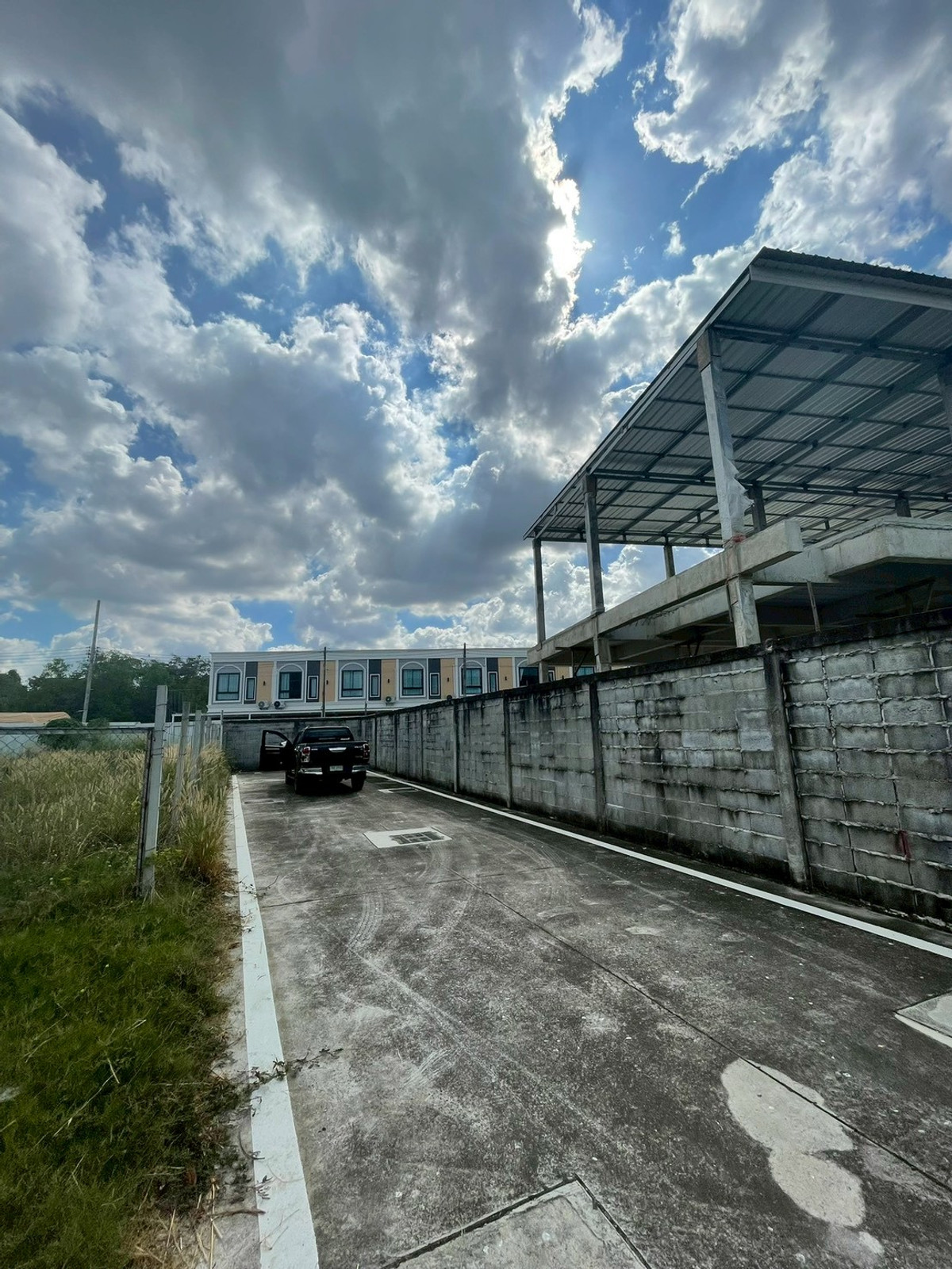 ขายที่ดินพัทยา บางแสน ชลบุรี สัตหีบ : ผืนใหญ่ เกือบ 1 ไร่ หลังวัดกระทิงลาย เงียบสงบ 🔥 ที่ดิน 379 ตร.วา กระทิงลาย / (ขาย), Land 379 sq.wah Krating Lai / (FOR SALE) BEWN039