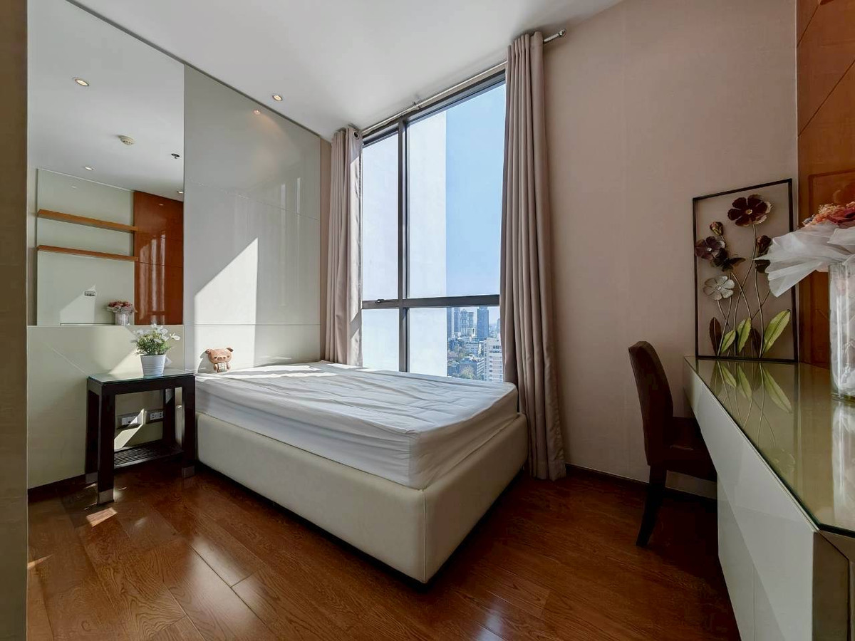 For RentCondoSukhumvit, Asoke, Thonglor : Condo for RENT The Address Sukhumvit 28, spacious room 70 sq m., 2 bedrooms, 2 bathrooms, ready to move in @ 51,000 baht, urgent call 096-2615656, spacious room 70 sq m., 2 bedrooms, 2 bathrooms, fully furnished, ready to move in Location : Promphong , Th