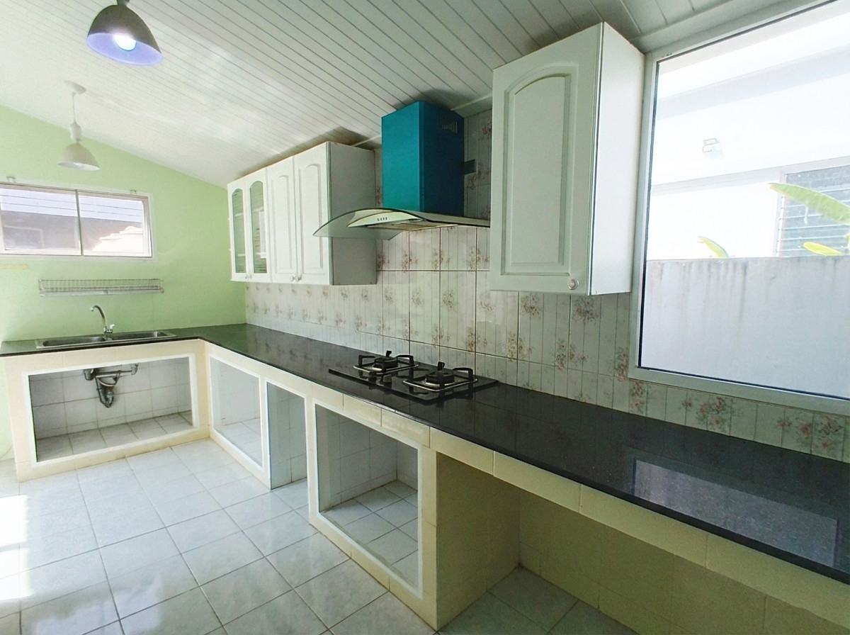 ขายบ้านนนทบุรี บางใหญ่ บางบัวทอง : 🏠 บ้านเดี่ยวแบรนด์ดัง ราคาไม่ถึง 4 ล้าน! @พฤกษ์ลดา บางใหญ่ 🌳 ✨ สภาพสวย พร้อมอยู่ ครัวครบ จบที่เดียว!