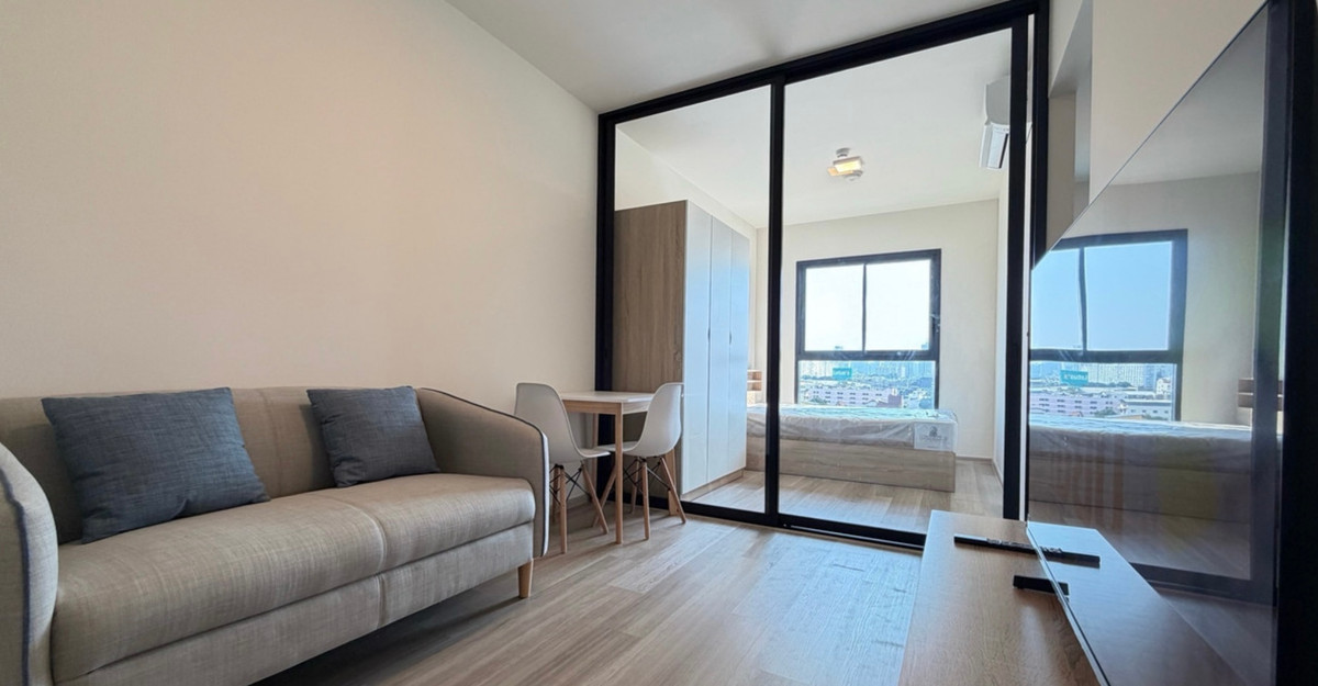 For RentCondoBang Sue, Wong Sawang, Tao Pun : For rent, The Privacy Tao Poon Interchange, beautiful, cheap, ready to move in, near MRT Tao Poon, if interested contact Line @841qqlnr