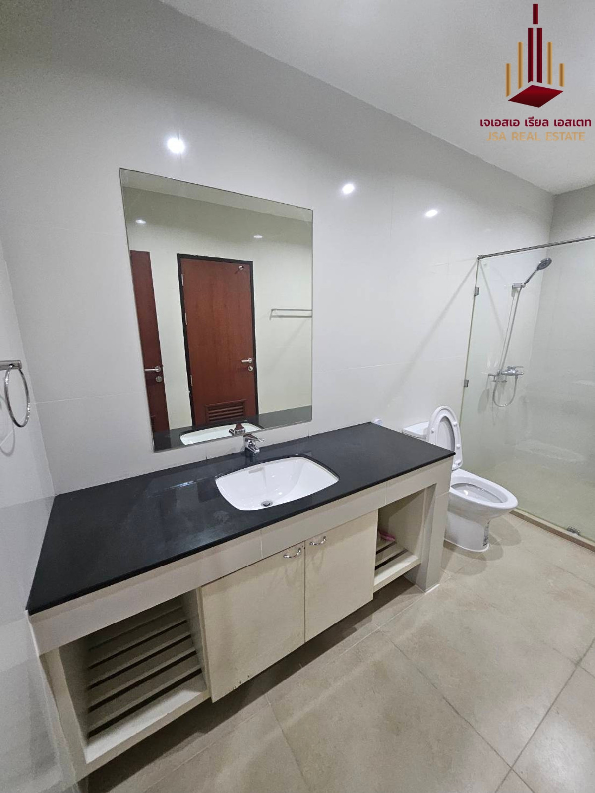 For SaleCondoRamkhamhaeng, Hua Mak : ✨ For Sale: The Wellington Condominium Condo ✨ 💰 Only 3,800,000 THB