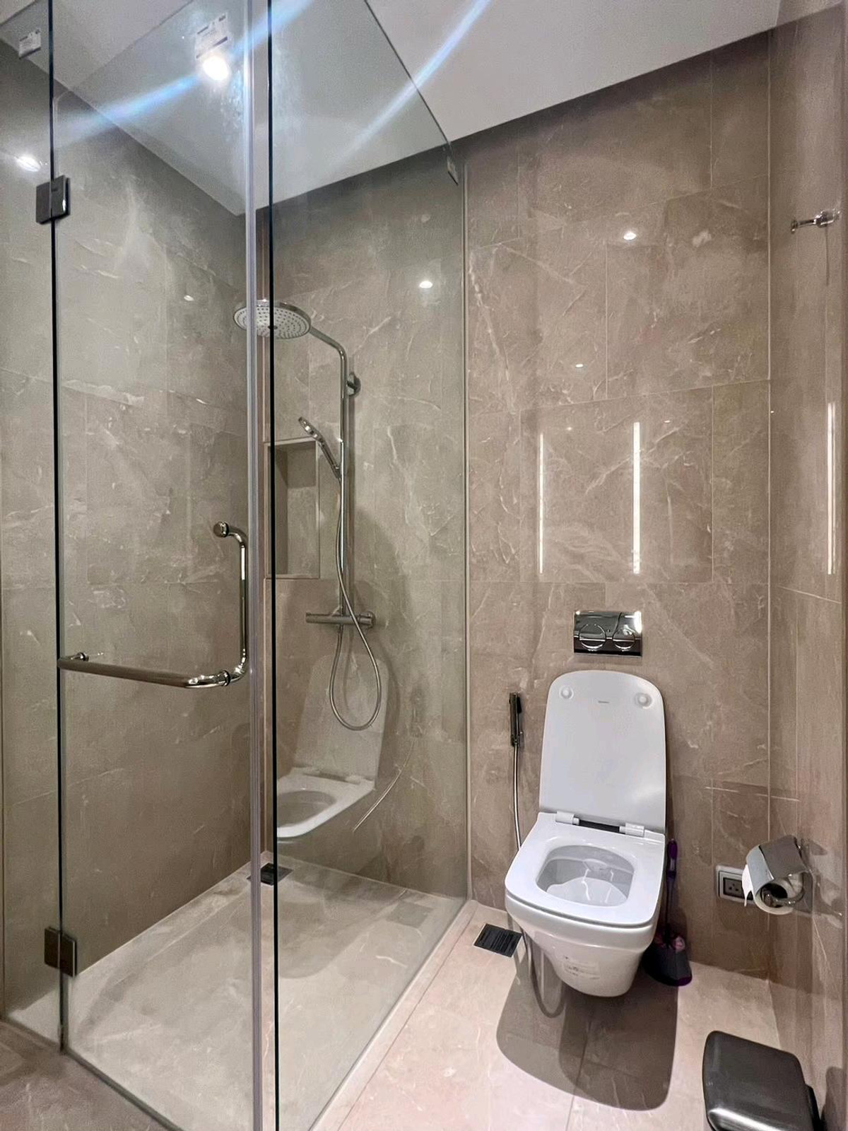 For RentCondoWongwianyai, Charoennakor : 📌For RENT | Magnolias Waterfront Residences  - 1BR (60 sqm) 70,000 THB