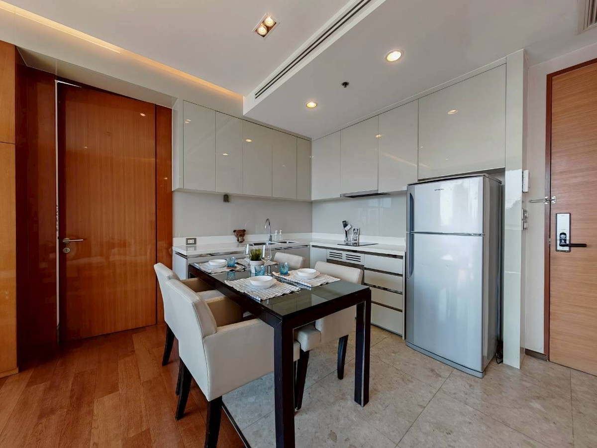 For RentCondoSukhumvit, Asoke, Thonglor : Condo for RENT The Address Sukhumvit 28, spacious room 70 sq m., 2 bedrooms, 2 bathrooms, ready to move in @ 51,000 baht, urgent call 096-2615656, spacious room 70 sq m., 2 bedrooms, 2 bathrooms, fully furnished, ready to move in Location : Promphong , Th