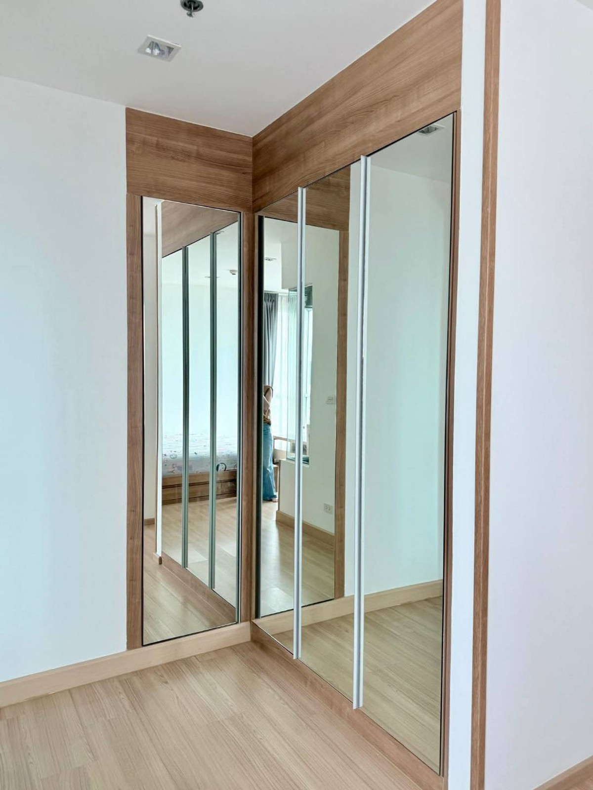 ให้เช่าคอนโดสะพานควาย จตุจักร : ใกล้รถไฟฟ้า BTS อารีย์, บิ๊กซี สะพานควาย, Villa Market, JJ Mall, สวนจตุจักร และ รพ.เปาโล พหลโยธิน