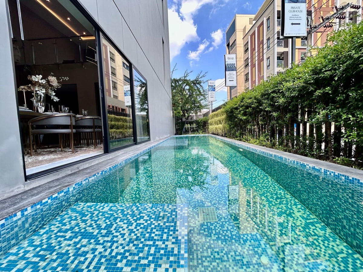 For RentHouseBangna, Bearing, Lasalle : Bangkok pool villa