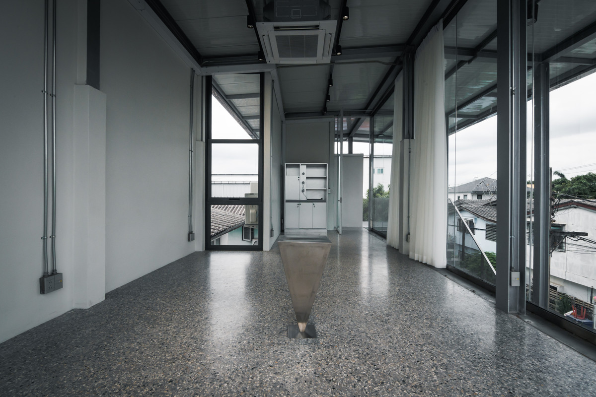 ให้เช่าโฮมออฟฟิศนวมินทร์ รามอินทรา : [23 Jan 2026] R34 Space - Home Office 3 ชั้น ให้เช่า สร้างใหม่, พื้นที่ใช้สอย 180 ตารางเมตร, เลียบทางด่วนรามอินทรา, รามอินทรา 34 แยก 14, เช่าเพียง 60,000.- (366 บาท/ตารางเมตร) พร้อมให้เช่า: 1 เมษายน 2569 เป็นต้นไป