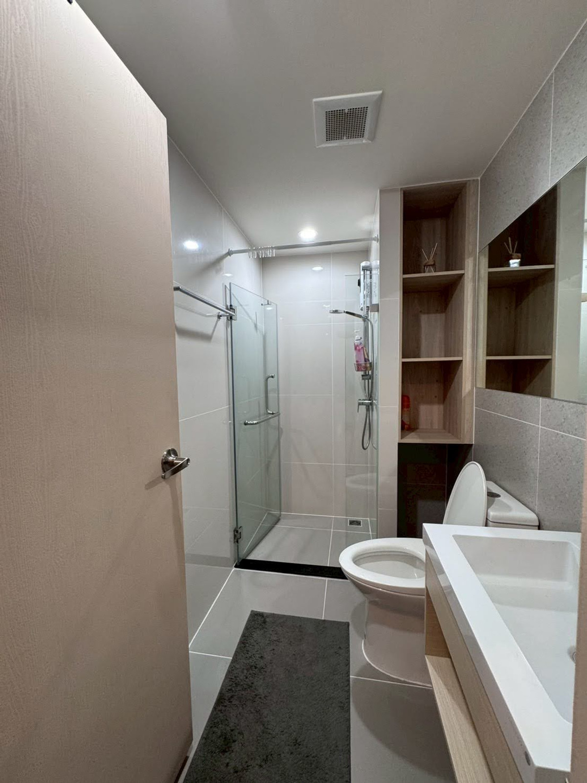 คอนโดพัฒนาการ ศรีนครินทร์ : PFD-07894  คอนโดให้เช่า Nue Z-Square Suan Luang Station (นิว ซี-สแควร์ สวนหลวง สเตชั่น) ใกล้ Seacon Square / ARL หัวหมาก / รถไฟฟ้าสายสีเหลือง