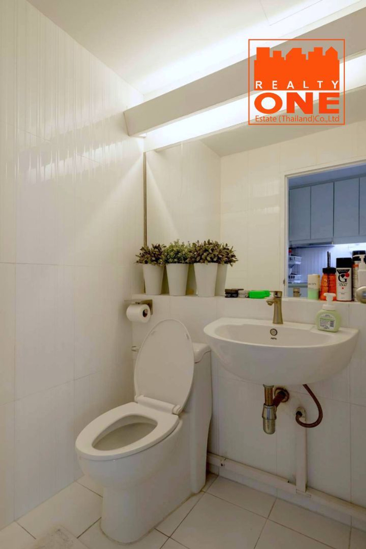 ขายทาวน์โฮมเกษตร นวมินทร์ ลาดปลาเค้า : ขายด่วน Rare Item! The iBox เกษตร-นวมินทร์ พื้นที่ 42 ตร.ว. ทาวน์โฮมหลังมุม ใหญ่เท่าบ้านเดี่ยว ตกแต่งหรู พร้อมอยู่ทันที!