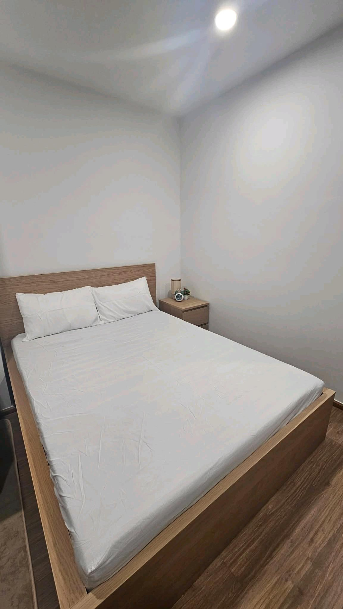 For RentCondoBang kae, Phetkasem : Condo near Seacon Bang Khae Mall, MRT Phasi Charoen, complete with electrical appliances.